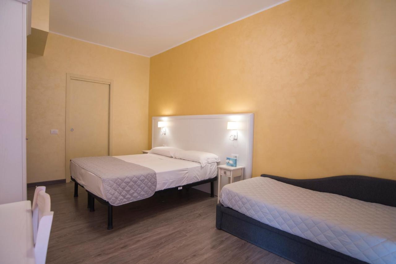 Hotel Marisa Albenga Extérieur photo